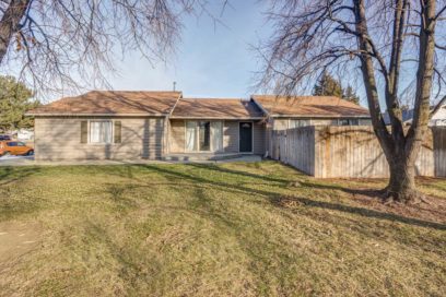 House with big front yard and suburban 50's design